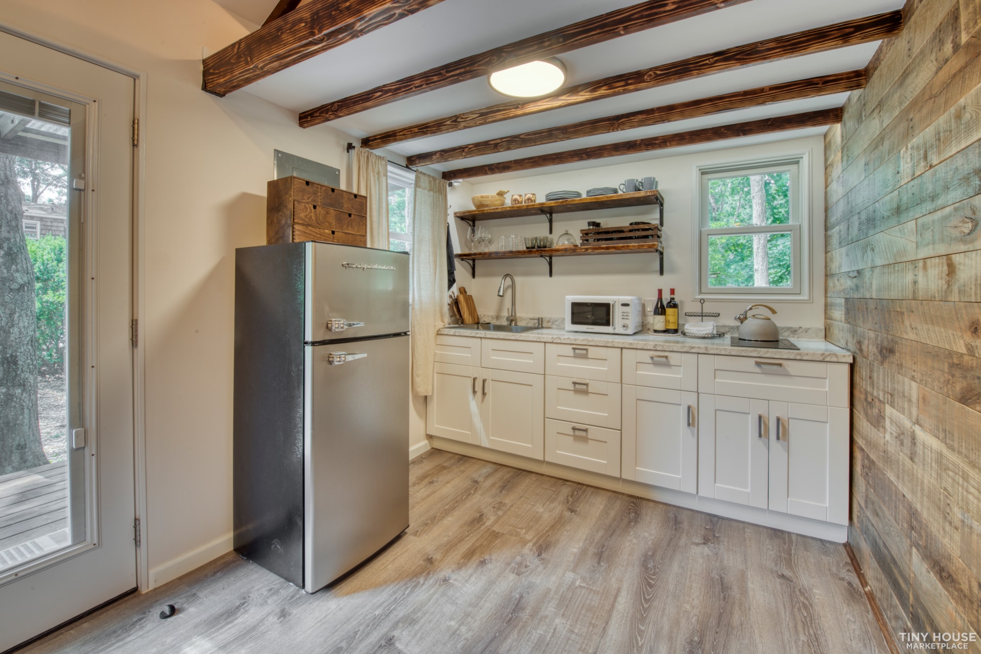 Hampton Bays, NY - Custom Tiny Homes - Image 4 Thumbnail