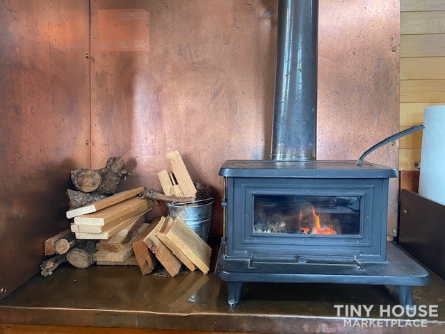 Handcrafted Gypsy Tiny House - Image 4 Thumbnail
