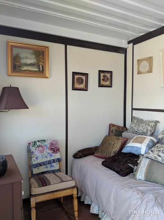 Handmade tiny house 160 sq ft - Image 2 Thumbnail