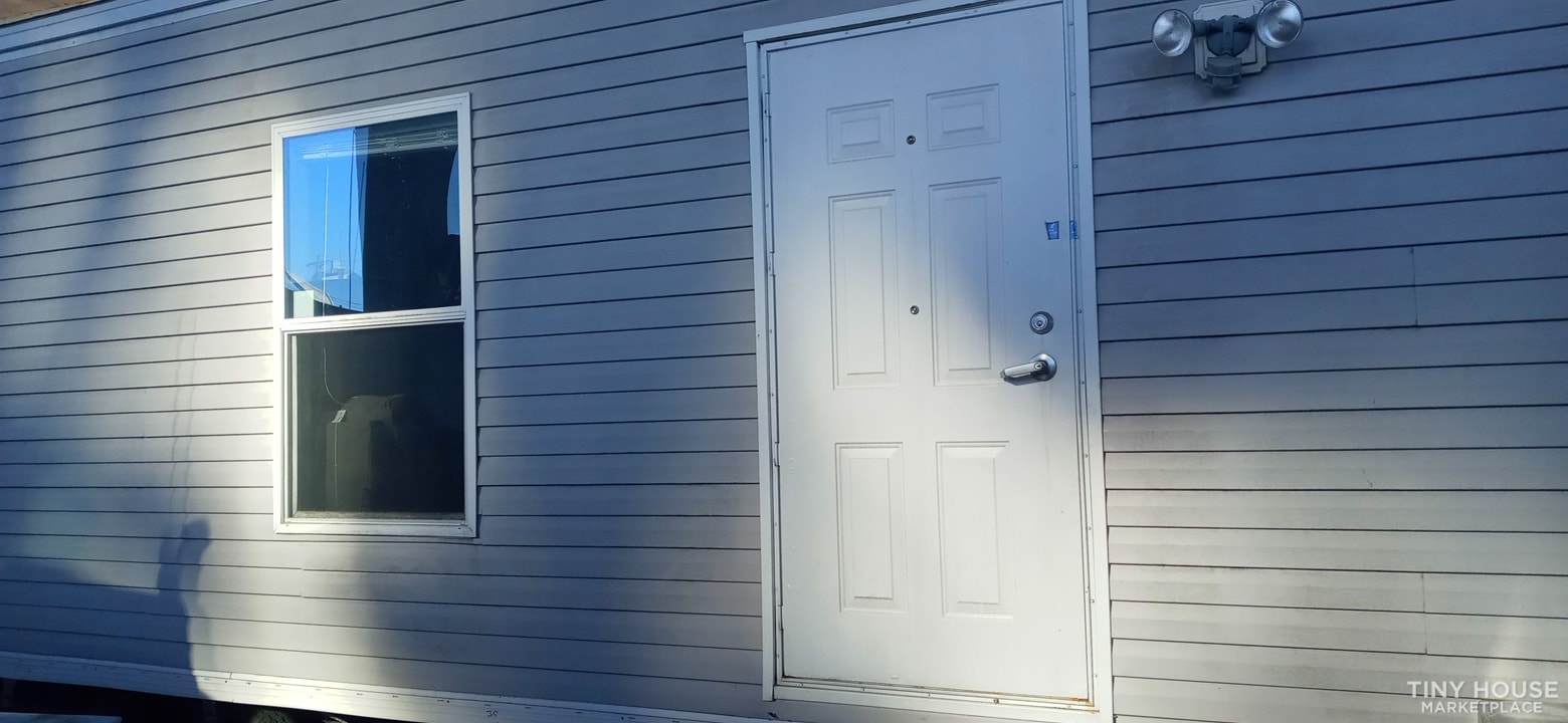 HUD approved, 100% move-in ready! - Image 1 Thumbnail