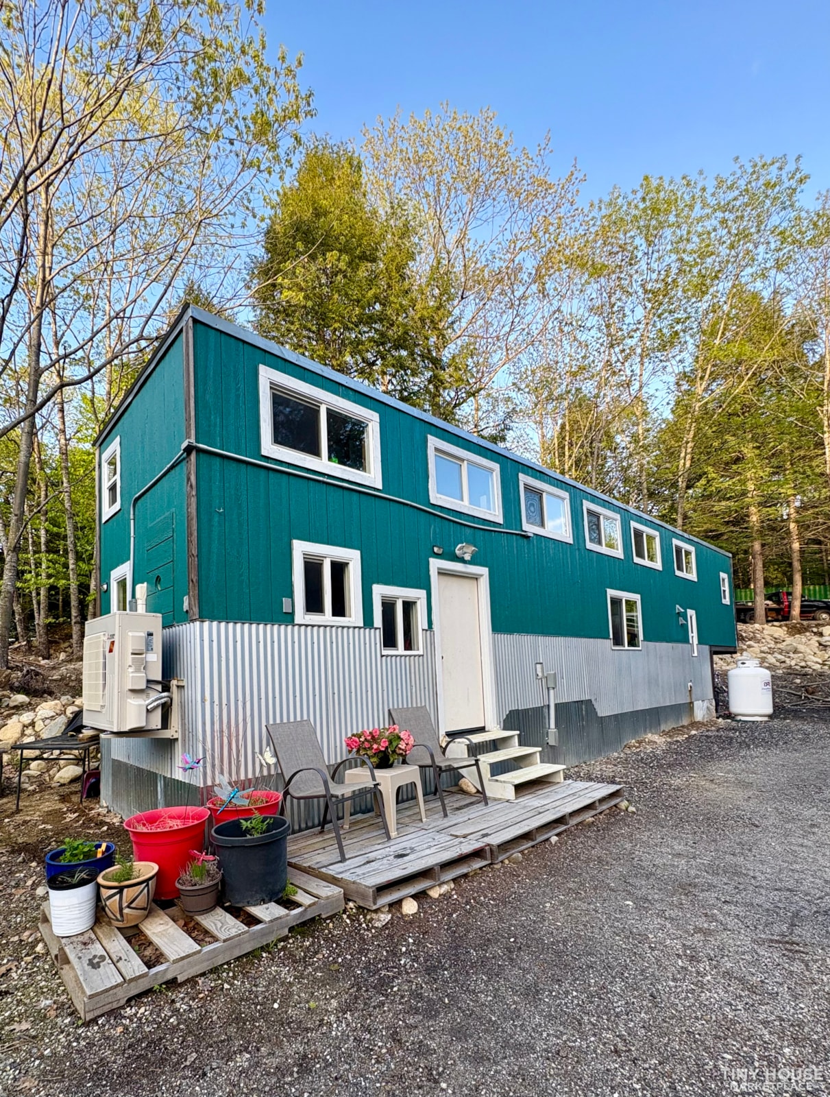 Huge 3bedroom Tiny Home on Wheels  - Image 1 Thumbnail