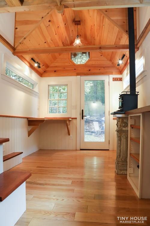 Humble House | Rustic 20ft Tiny Home! - Image 3 Thumbnail