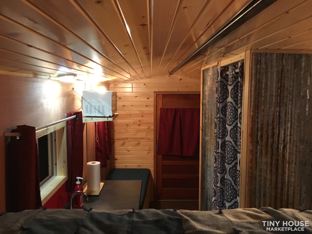 IH Loadstar housetruck/tiny house - Image 2 Thumbnail