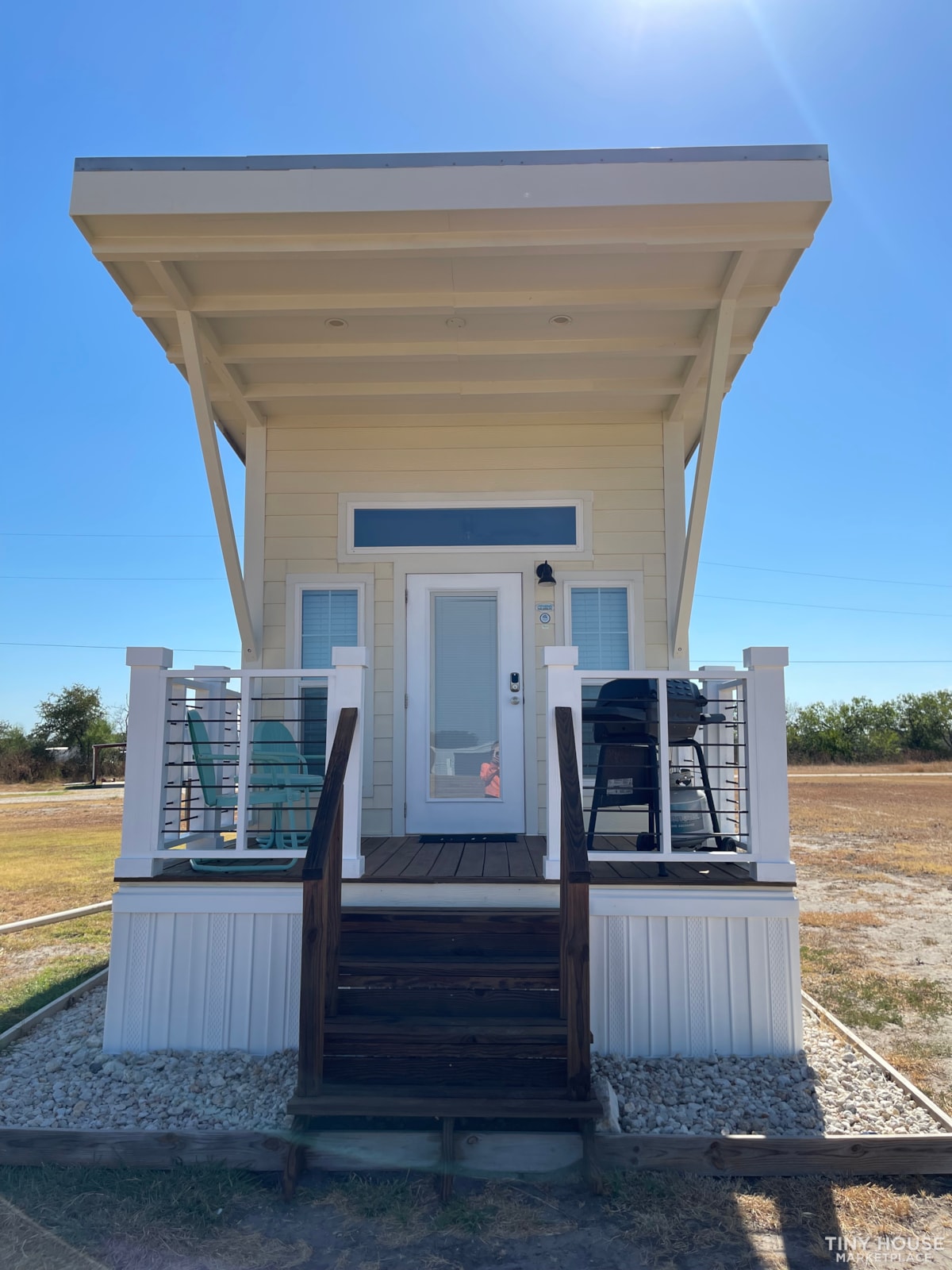 *Sale Pending* Immaculate, Fully Furnished RVIA Park Model Tiny Home  - Image 2 Thumbnail