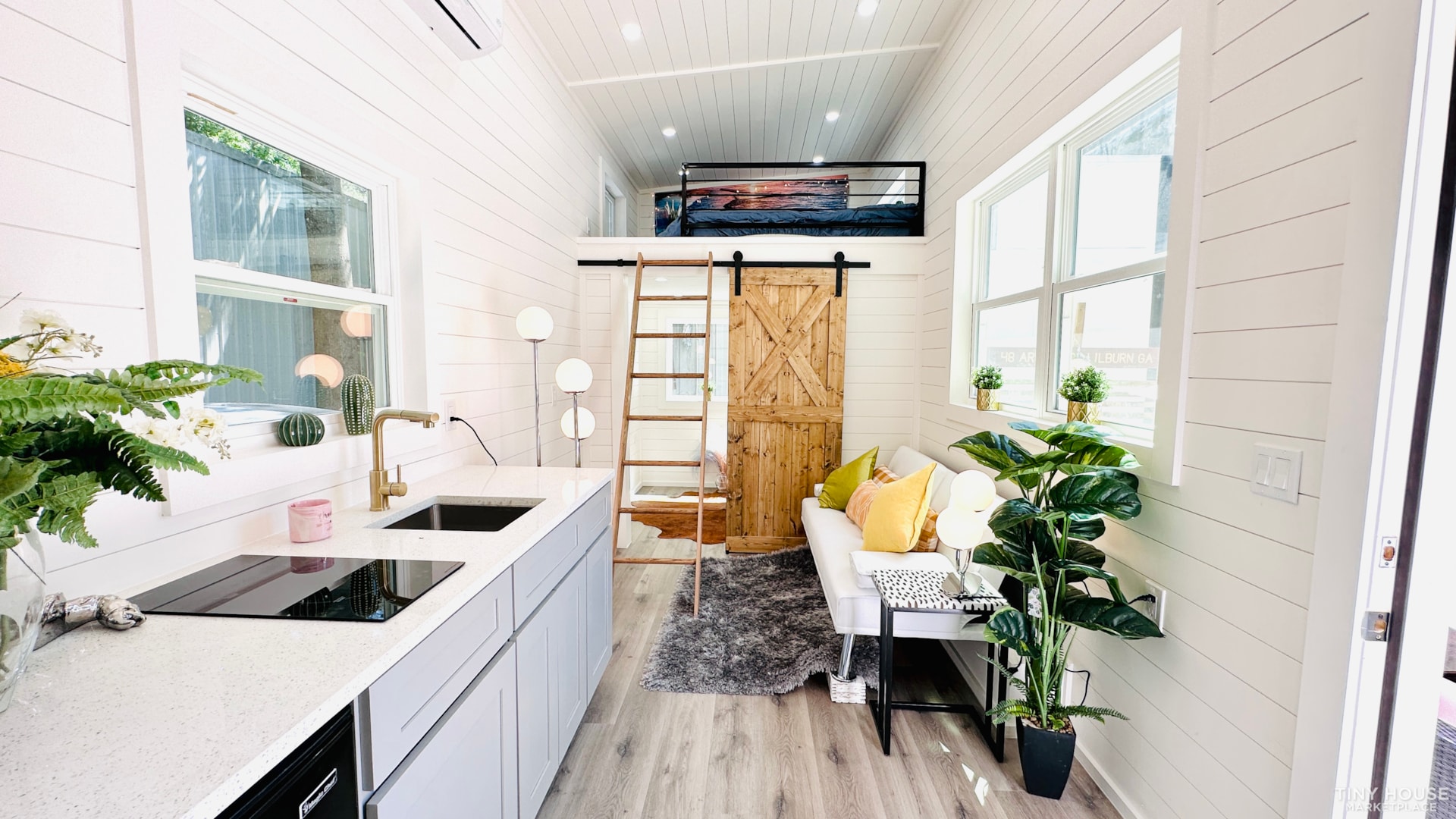 Inviting 24' NOAH Certified Tiny Home on Wheels - Image 4 Thumbnail