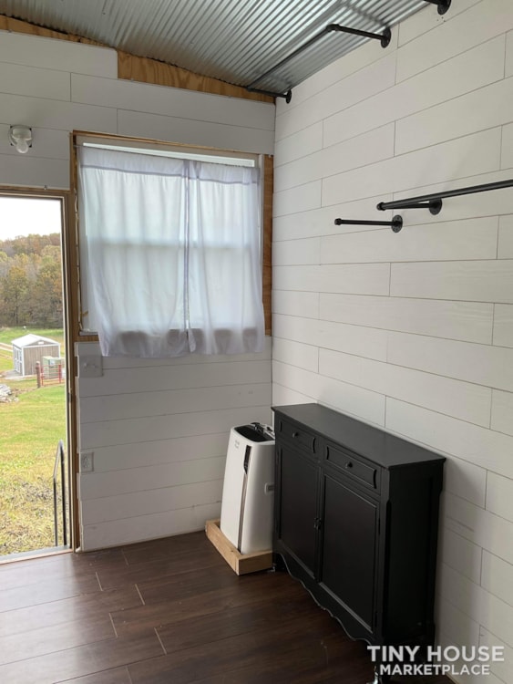 Kim’s Tiny House - Image 3 Thumbnail