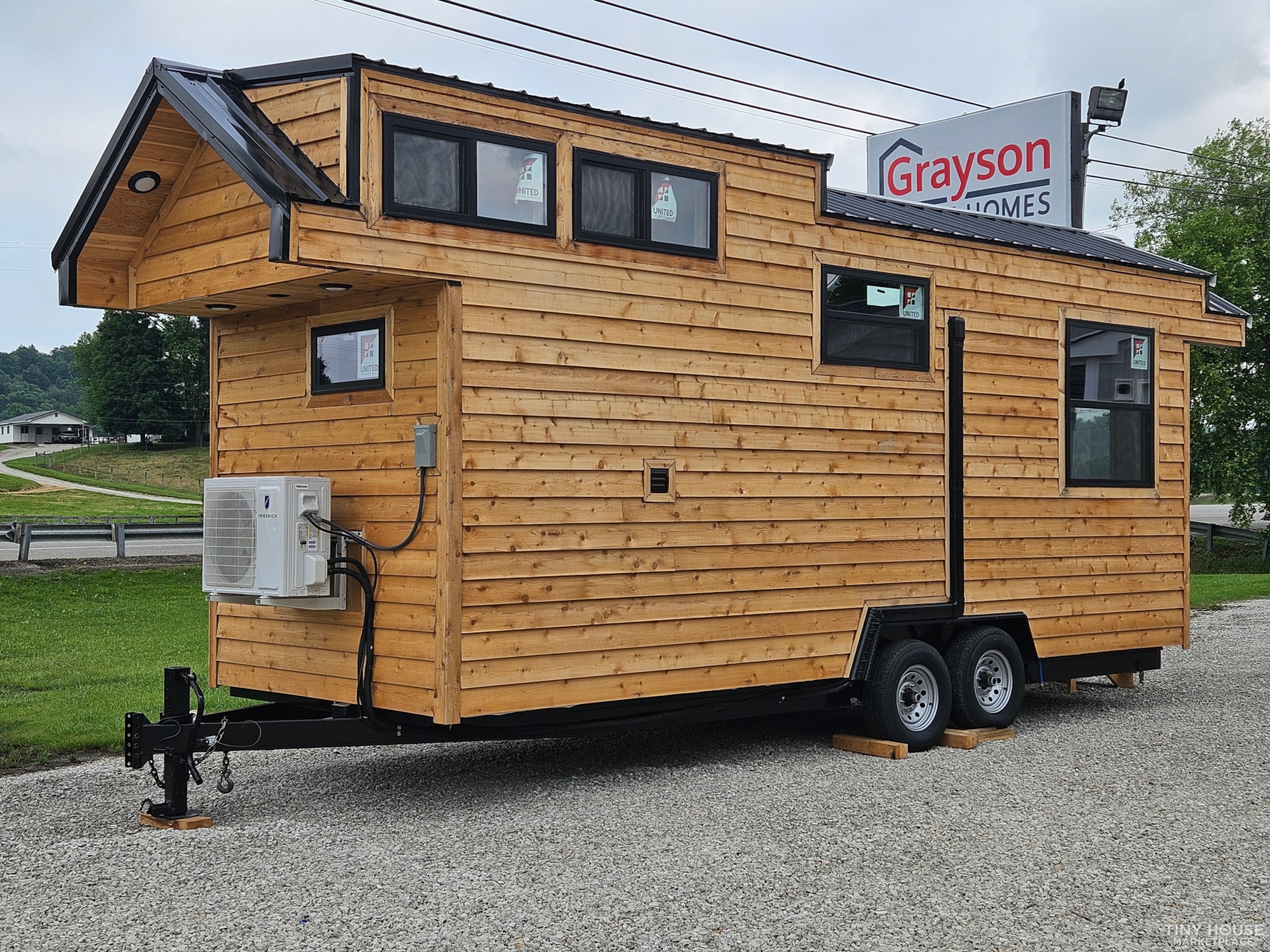 (SOLD!!!)  KVEC (Carter Co.) NEW 24ft THOW  - Image 4 Thumbnail