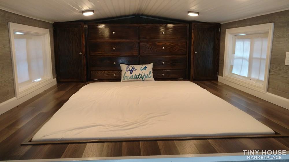 KVEC Knott Co. Tiny House (SOLD) - Image 4 Thumbnail
