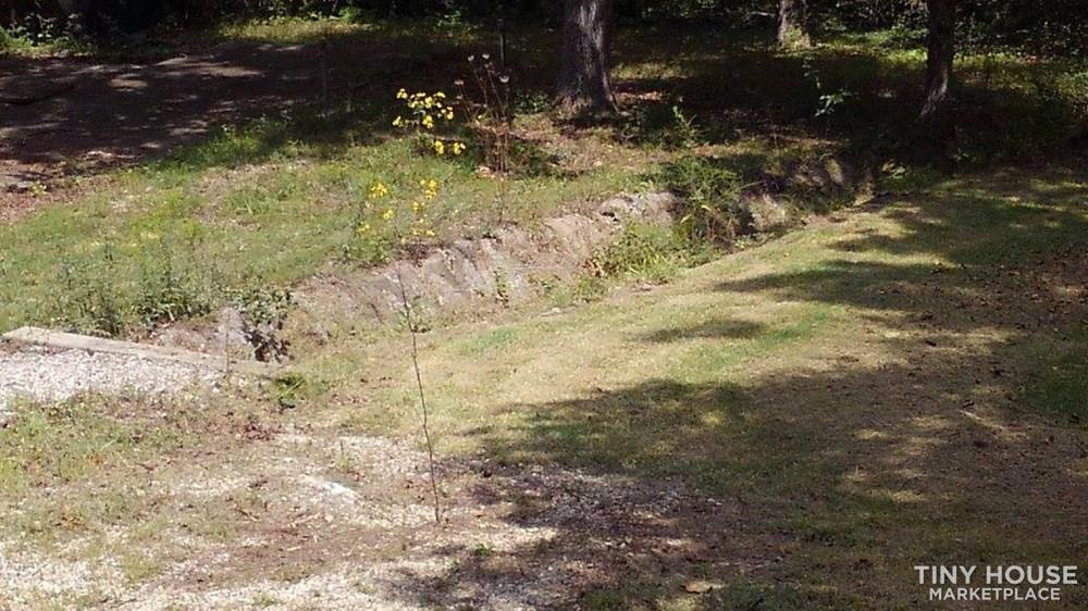 LAKE PROPERTY LONEDELL LAKES WITH 2 TINY SLEEP/BUNK HOUSES LOTS OF POTENTIAL - Image 3 Thumbnail