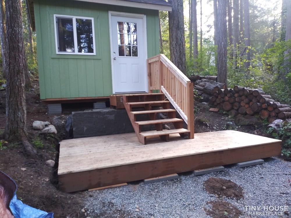 Lakefront micro cabin - Image 2 Thumbnail