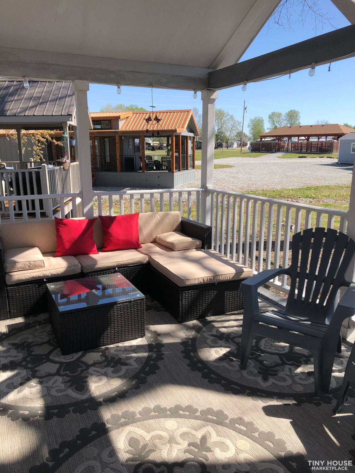 Lakeside 1bed, 1 bath elegant well maintained Tiny Home available NOW. - Image 4 Thumbnail