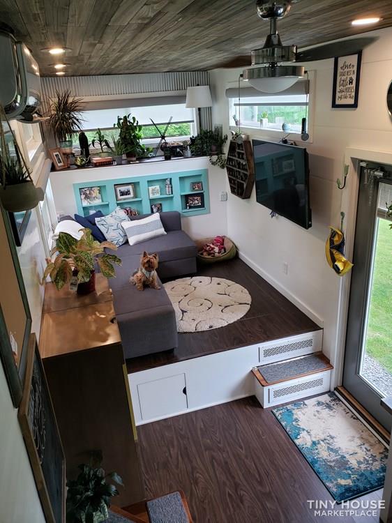 Large Modern Cozy Tiny Home  - Image 3 Thumbnail