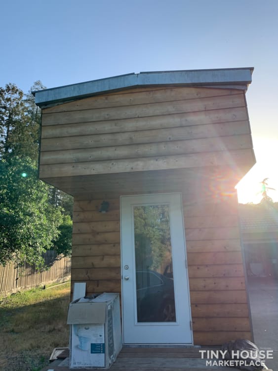 Light, airy, almost finished tiny house on wheels - Image 4 Thumbnail