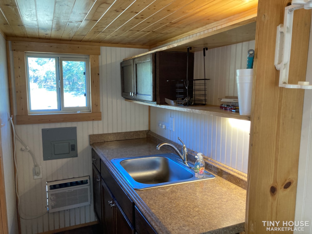 Like new 3 year old 8X16 tiny home - Image 3 Thumbnail