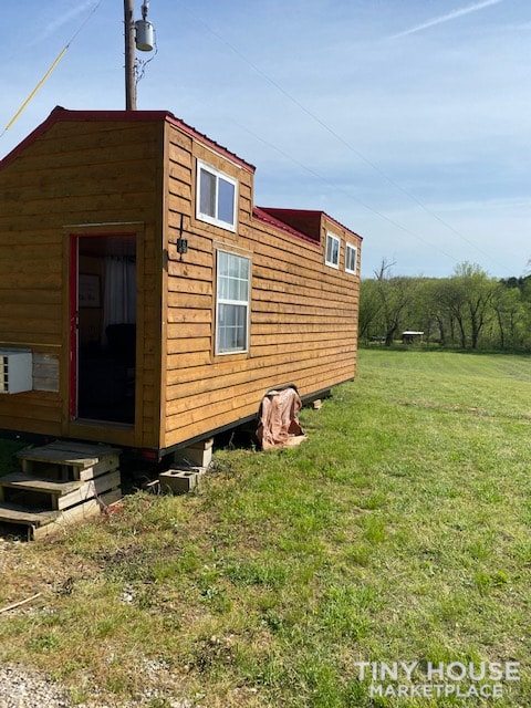 Like new park model for sale, two lofts. 8x26x11