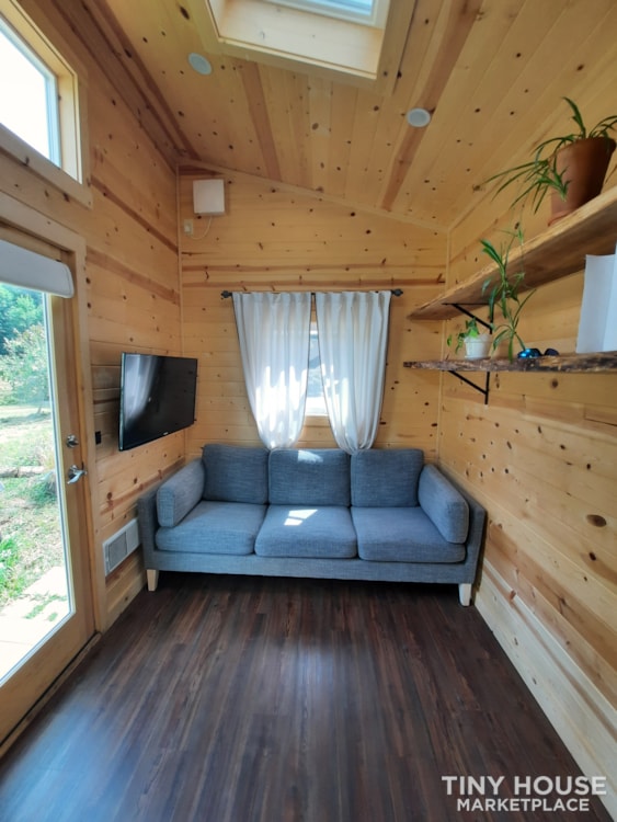 Like New with updates Tumbleweed Tiny Home - Image 3 Thumbnail