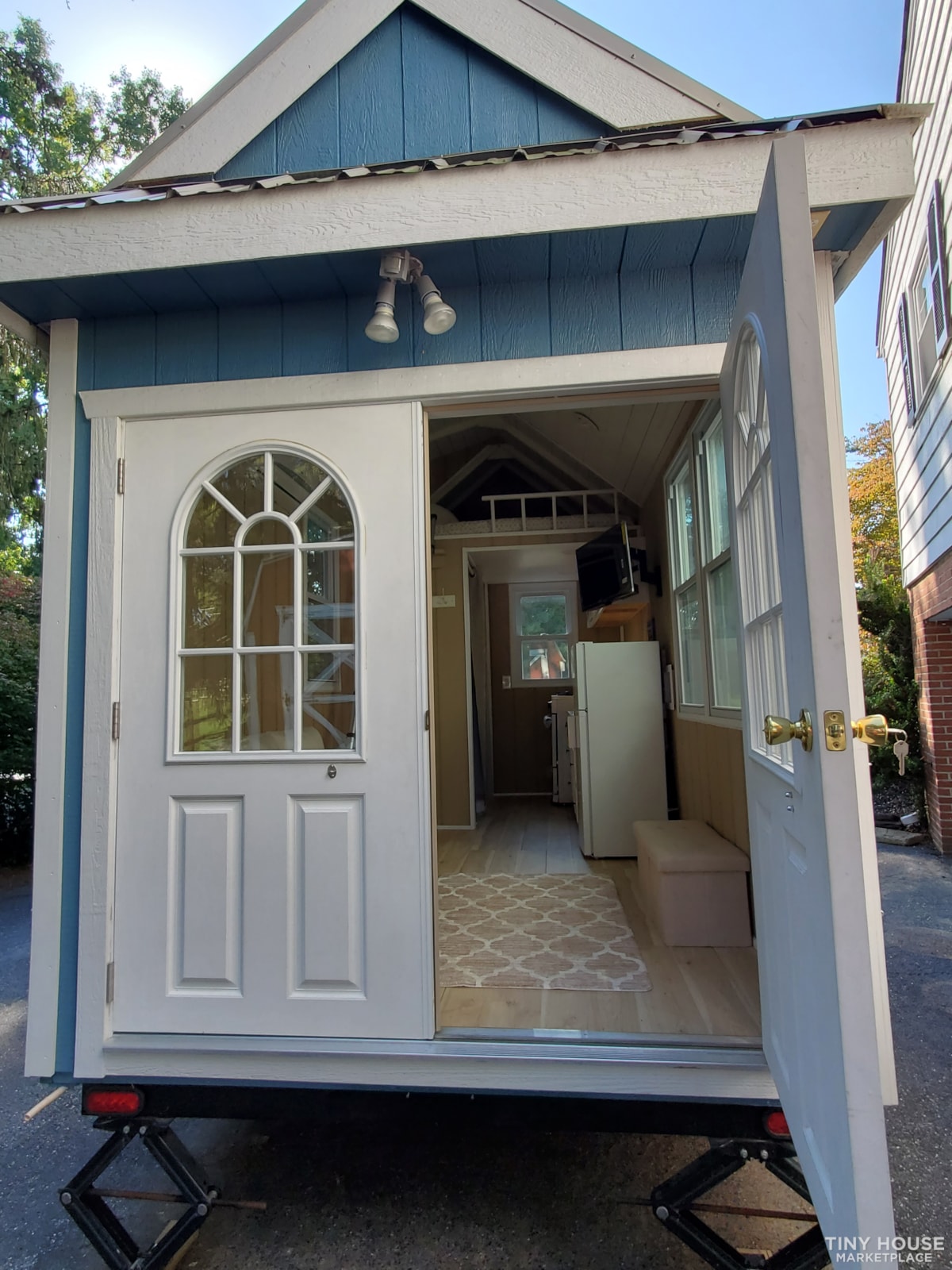 Lovely Little Tiny House - Image 2 Thumbnail