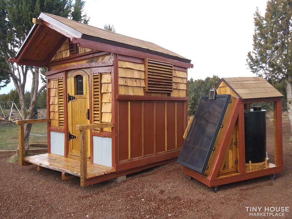 Luxurious Off Grid Tiny House Bath - Image 2 Thumbnail