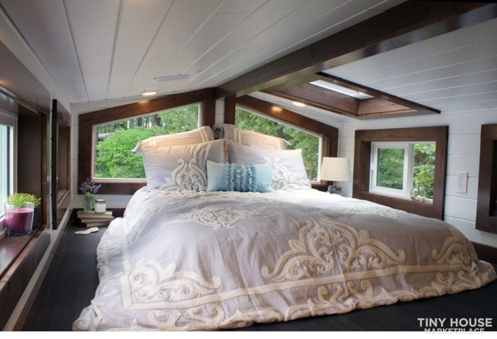 Luxurious Tiny Home for sale - Image 3 Thumbnail