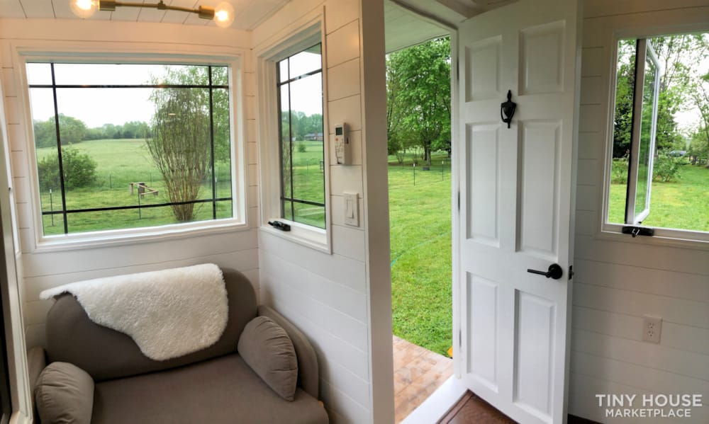 Custom Built Luxury 18' Tiny Home - Image 2 Thumbnail