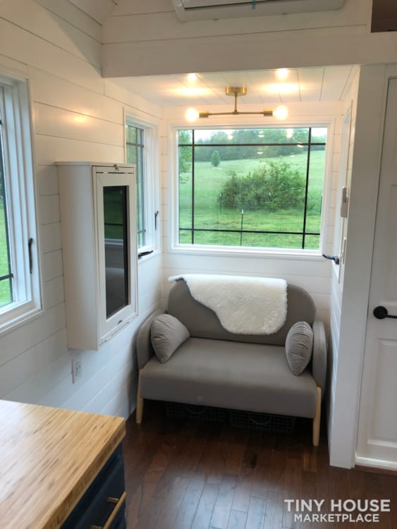 Custom Built Luxury 18' Tiny Home - Image 3 Thumbnail