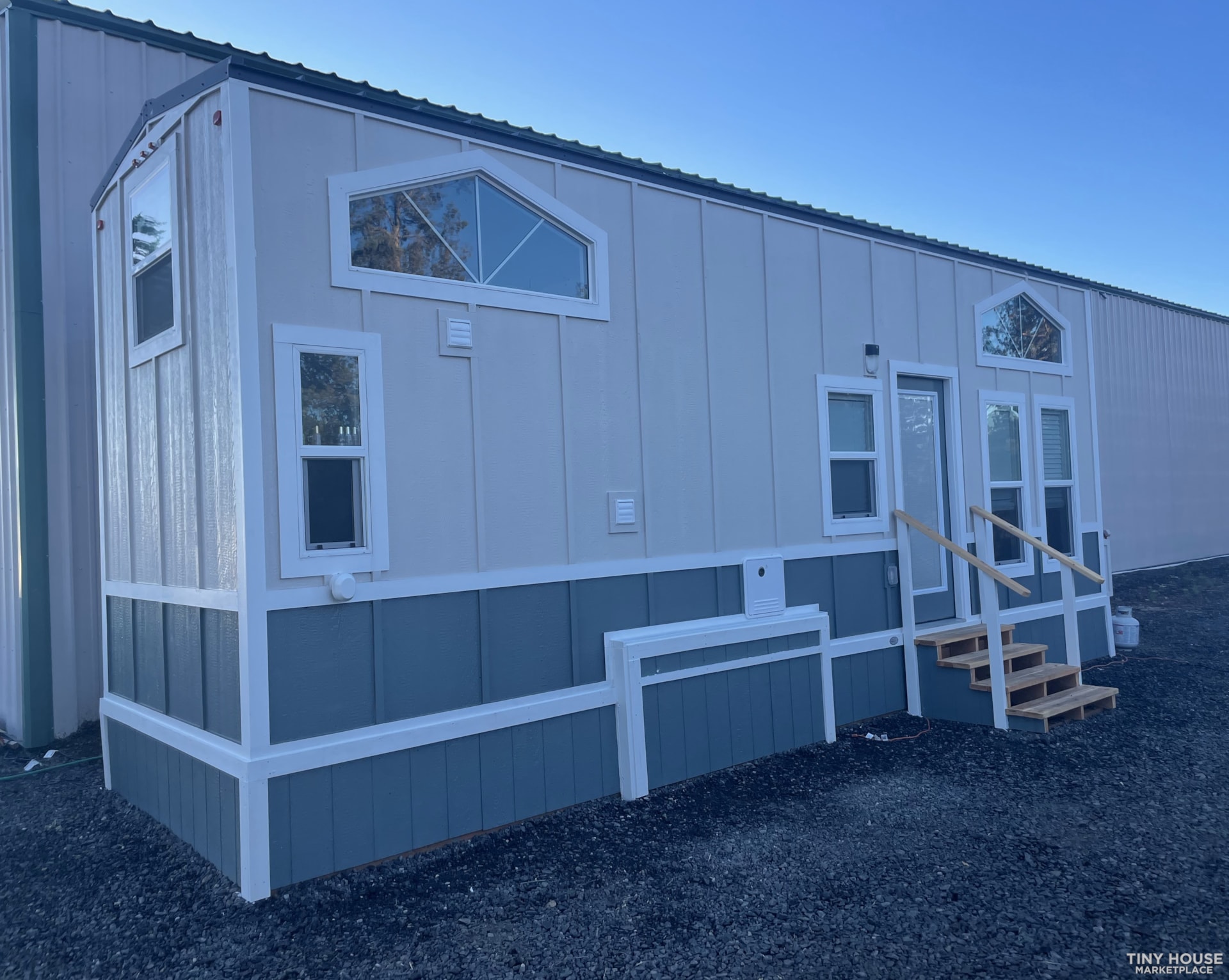 Luxury 2022 Custom Tiny Home on Wheels - $80,000