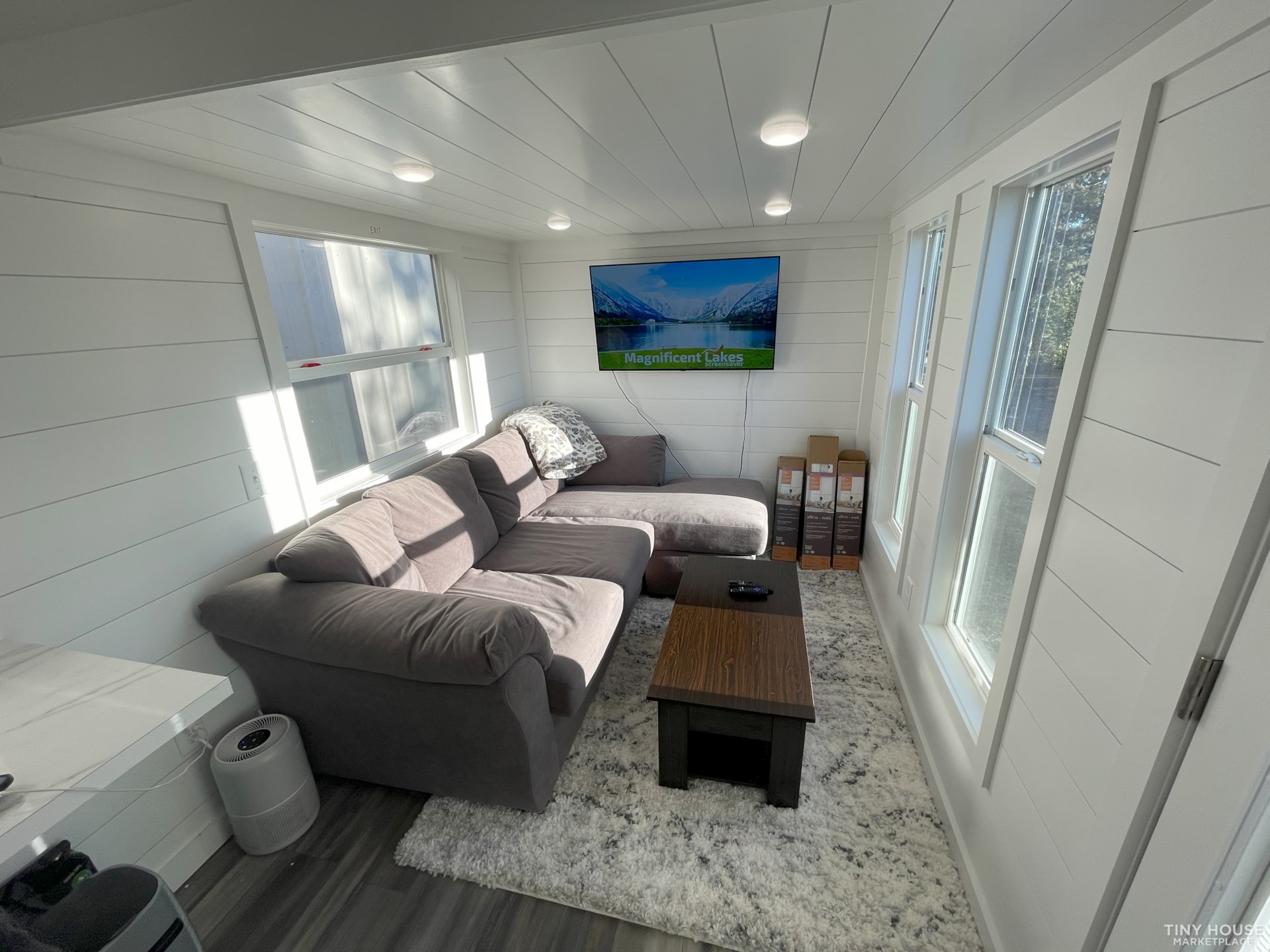 Luxury 2022 Custom Tiny Home on Wheels - $80,000 - Image 3 Thumbnail