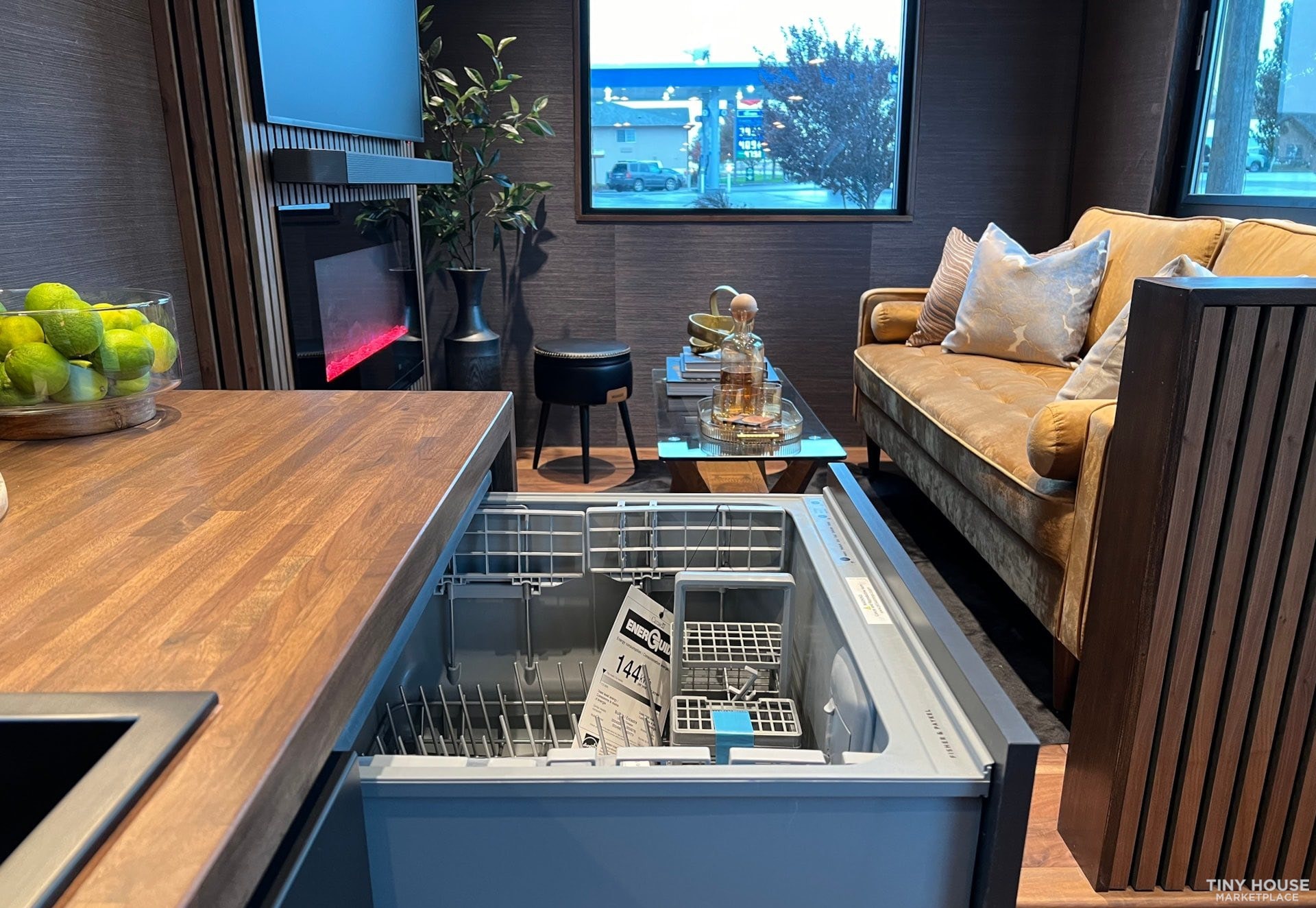 Luxury 2024 Parker Edition Tiny Home on Wheels - Image 4 Thumbnail
