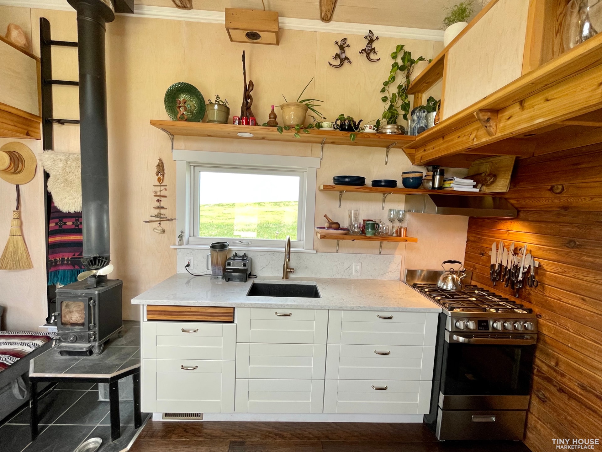Luxury and Eco-Friendly Oversized Tiny Home/Studio | 27'x11.5' - Image 2 Thumbnail