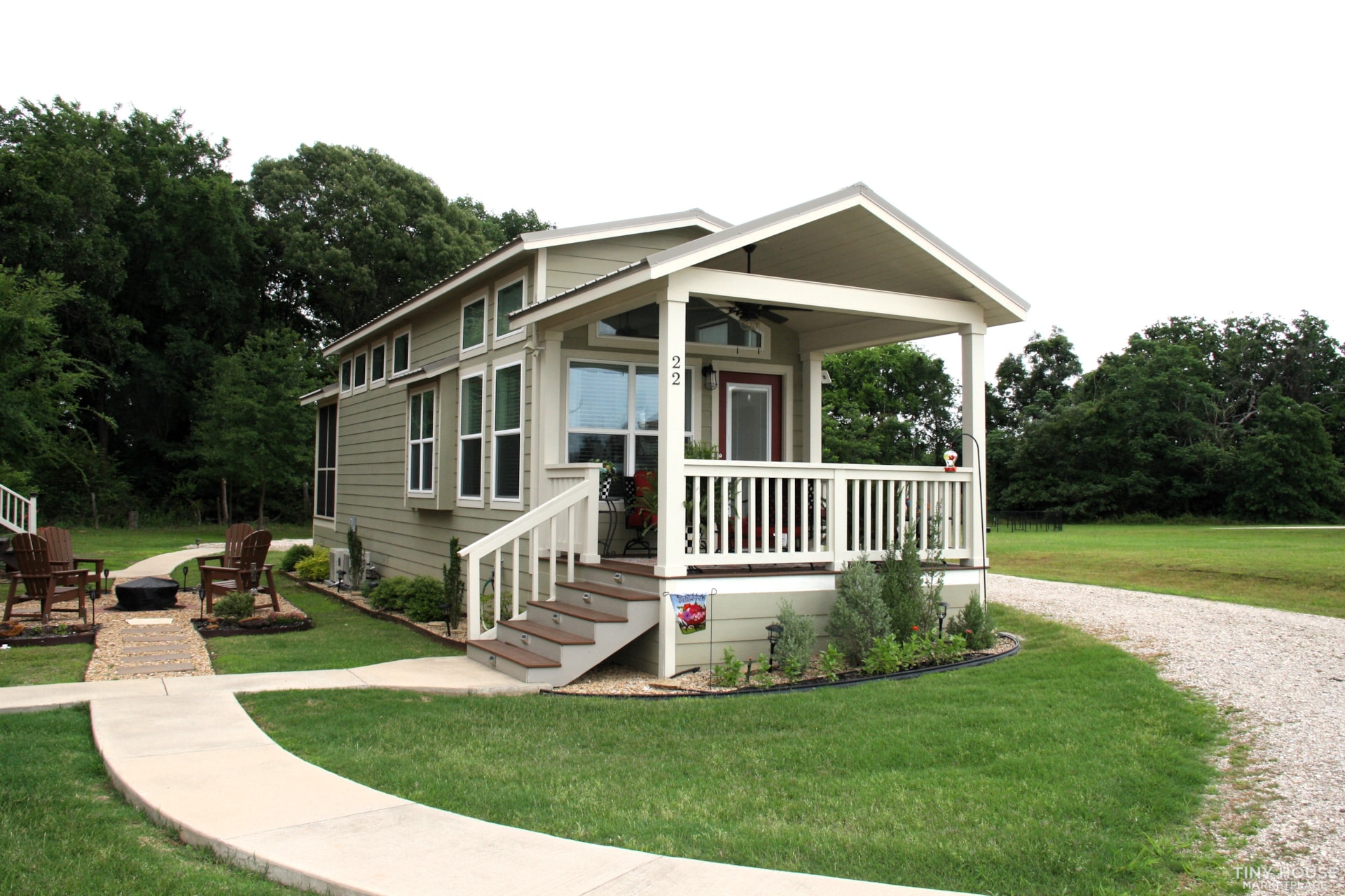 Luxury Park Model Home w/Upgrades Galore in Texas - Image 2 Thumbnail