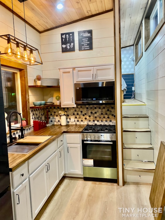 SOLD: The Blue Barracuda: Luxury Farm Style Tiny House - Image 4 Thumbnail