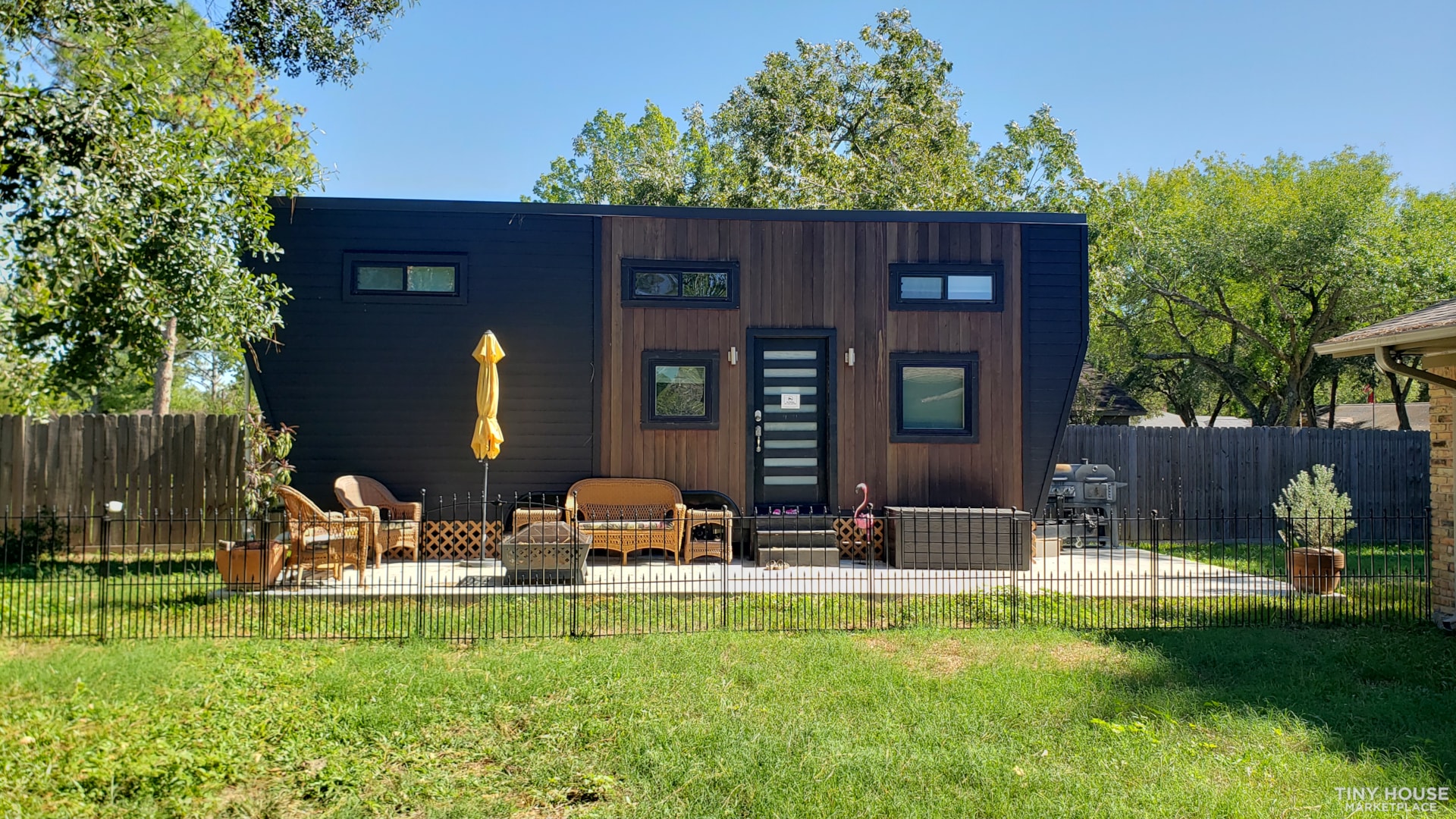 Luxury Farmhouse Style Custom Made Tiny Home - Image 1 Thumbnail
