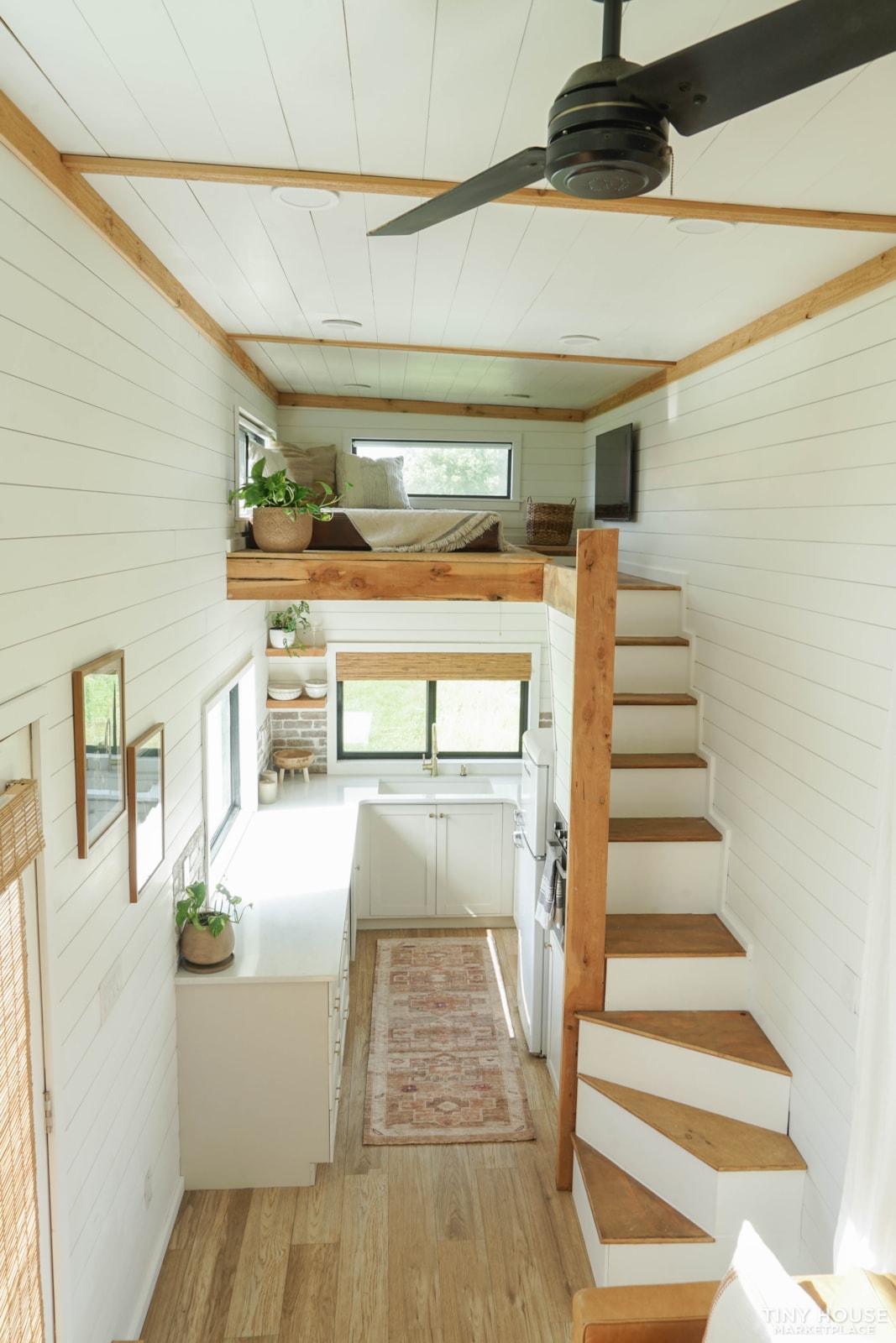 Luxury Light and Airy Tiny House - Tennessee - Image 4 Thumbnail