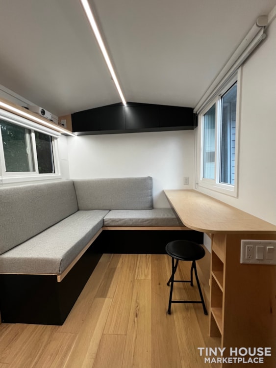 Luxury Light Weight Micro Tiny House Home Office - Image 3 Thumbnail