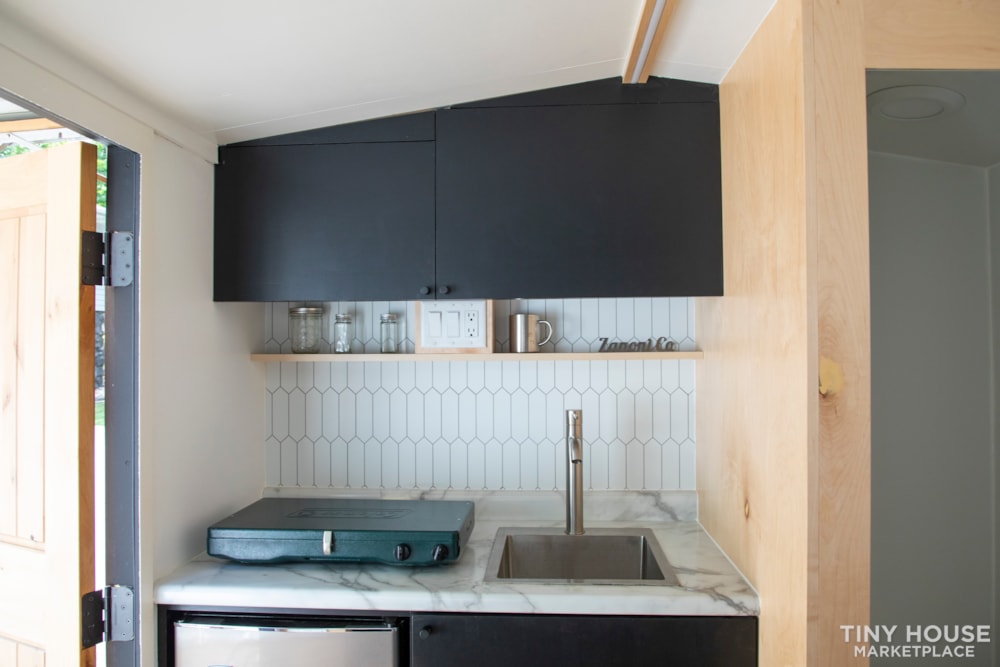 Luxury Light Weight Micro Tiny House Home Office - Image 4 Thumbnail