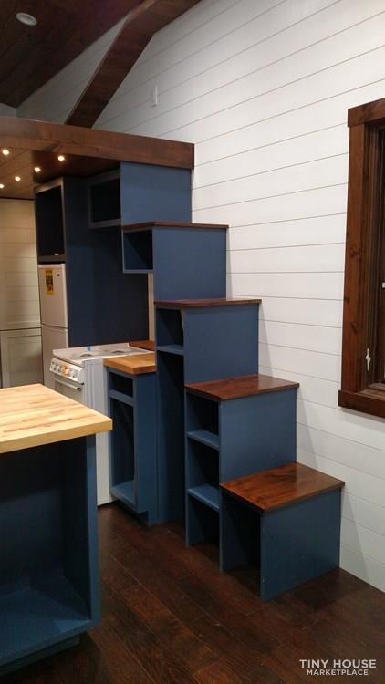 Luxury Living in a Tiny House - Image 3 Thumbnail