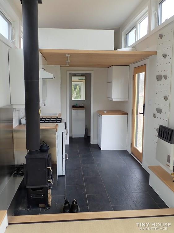 Luxury Minimalist Tiny House on Wheels - Image 4 Thumbnail