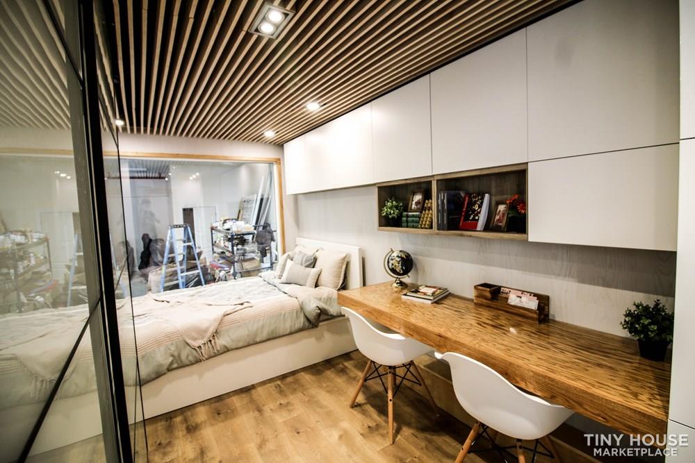 LUXURY MODERN TINY HOUSE ON WHEELS 24 X 8' 6" 204 SQ FT PERFECT FOR AIRBNB! - Image 1 Thumbnail