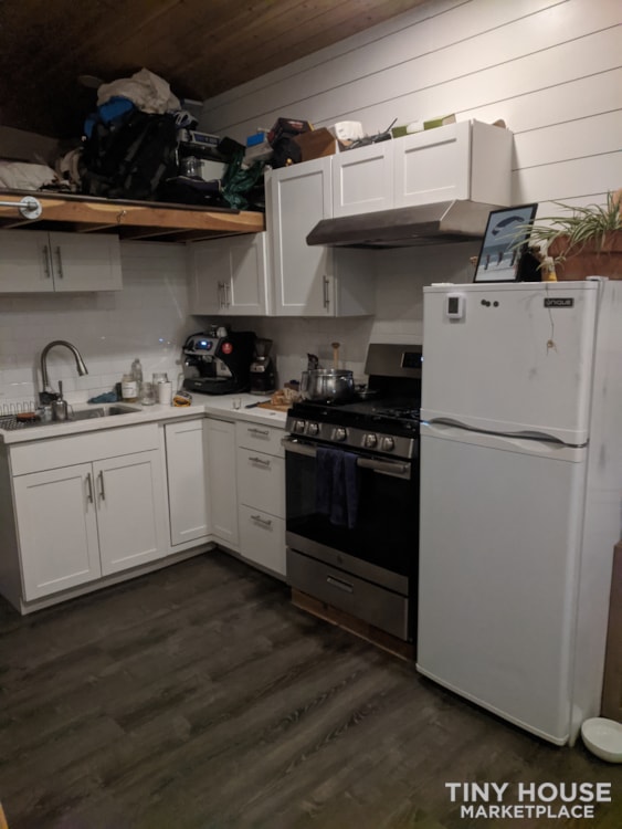 Luxury Off Grid Passive Solar Tiny House - Image 3 Thumbnail