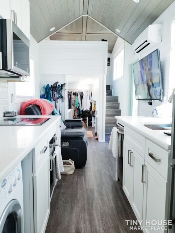 Luxury Smart Tiny House in a Tiny House Community in Ruskin FL - Image 4 Thumbnail