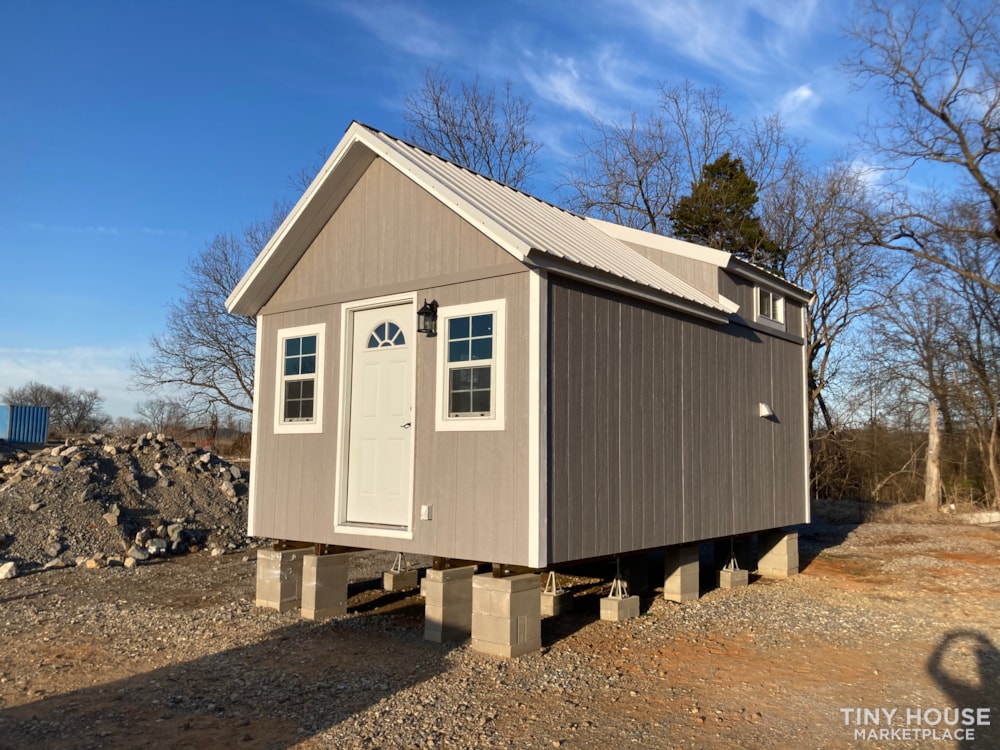 Luxury Tiny Home - Image 2 Thumbnail