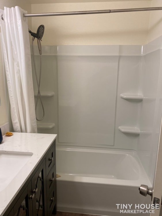Luxury Tiny Home - Image 4 Thumbnail