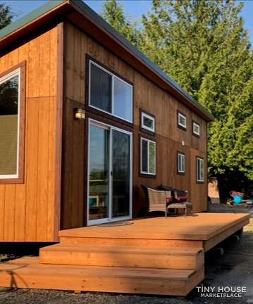 Luxury Tiny Home Cabin - Image 2 Thumbnail