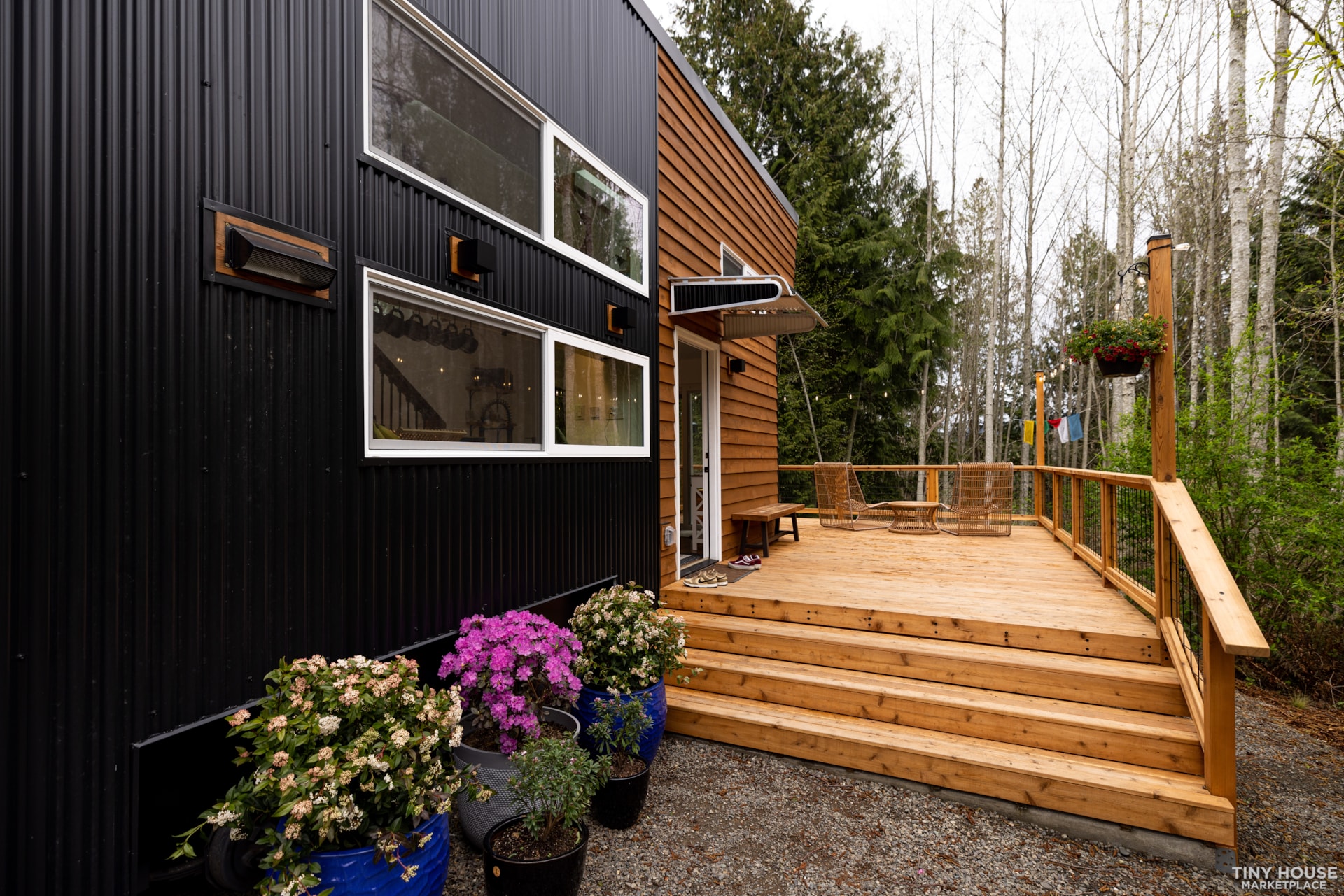 Luxury Tiny Home on Wheels - Image 2 Thumbnail