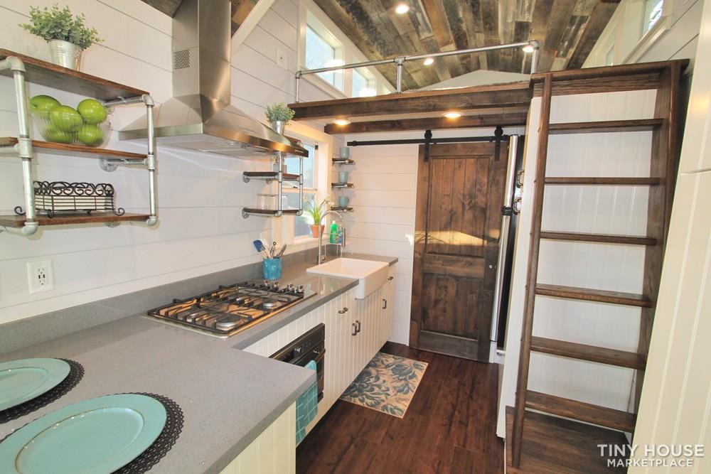 WELCOME TO YOUR NEW TINY HOME!!! GREAT PRICE AND QUALITY CONSTRUCTION! - Image 2 Thumbnail