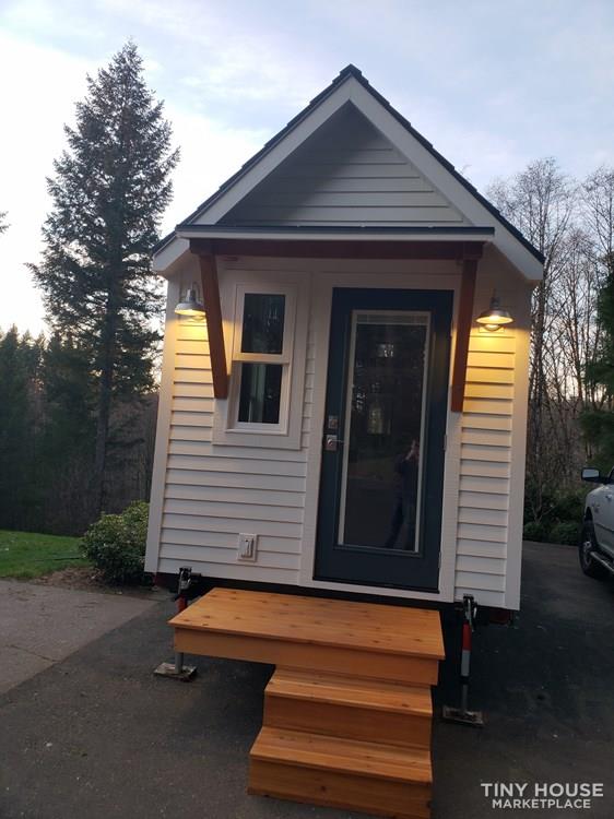Luxury Tiny House - Image 1 Thumbnail