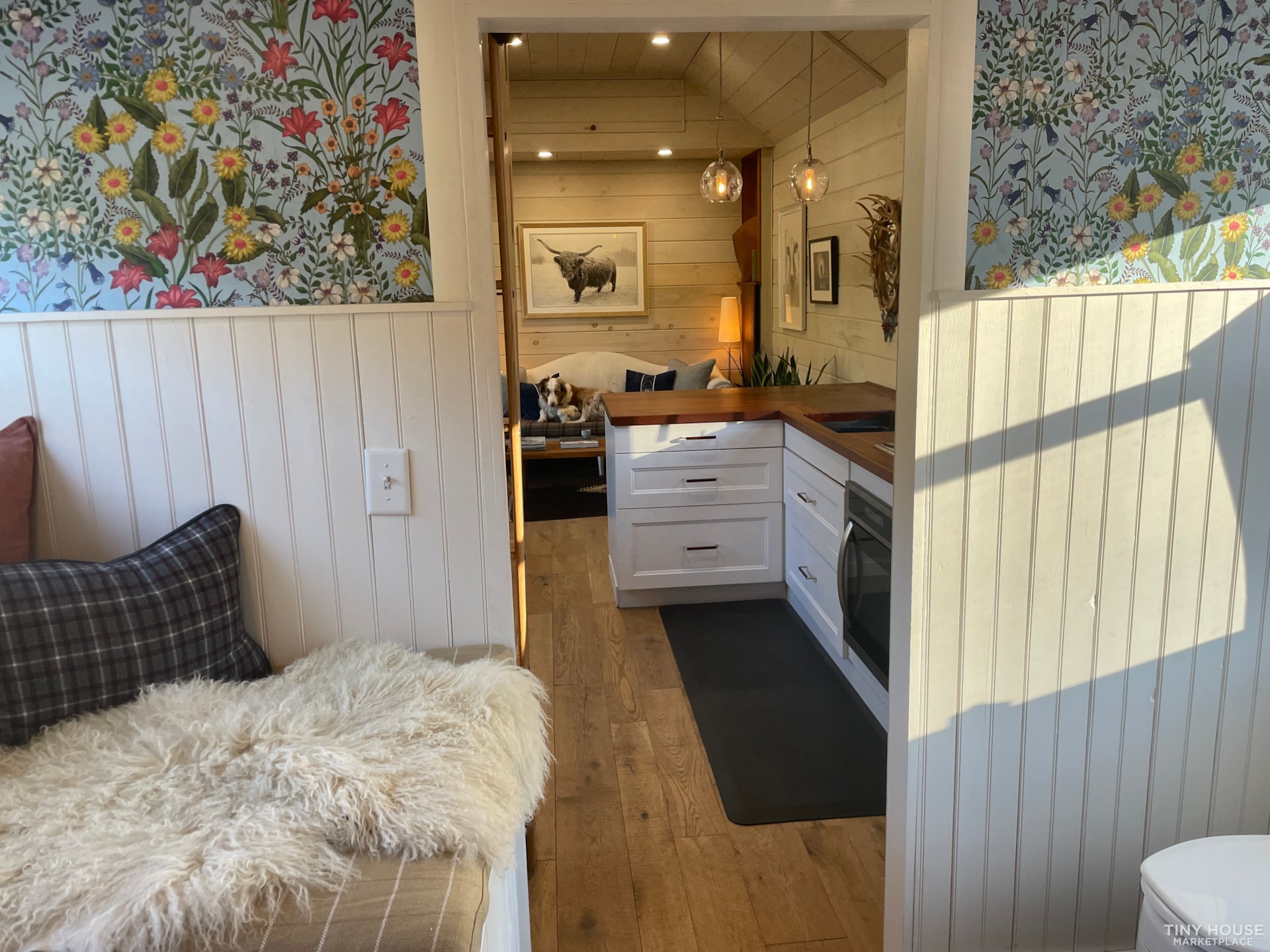 Luxury Tiny House - Image 3 Thumbnail