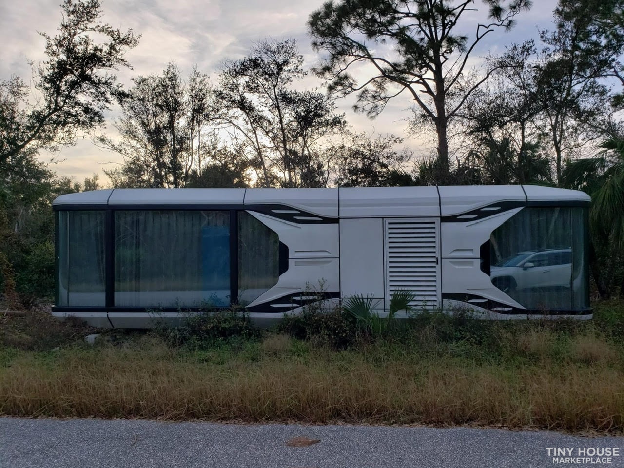 A Luxury Tiny House. Free delivery.