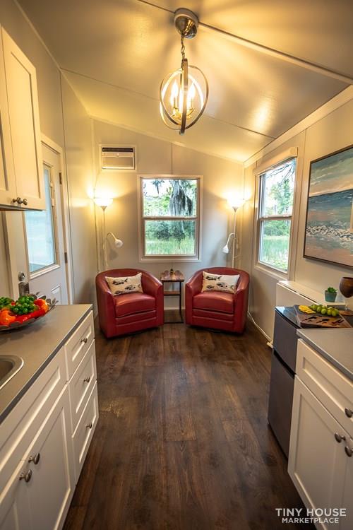 Luxury Tiny House. No Loft. Furnished. Waterfront. Central Florida. 250 sqft - Image 3 Thumbnail