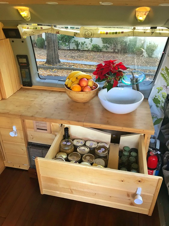 Luxury Tiny House on wheels Ford E350 XLT 5.4 Super Duty - Image 3 Thumbnail